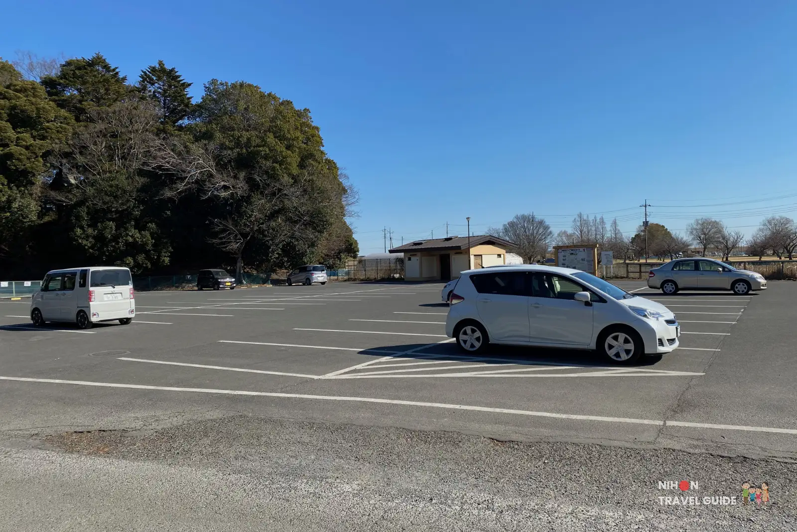 Free parking lot at Akebonoyama Agricultural Park near the temple and Japanese Garden.